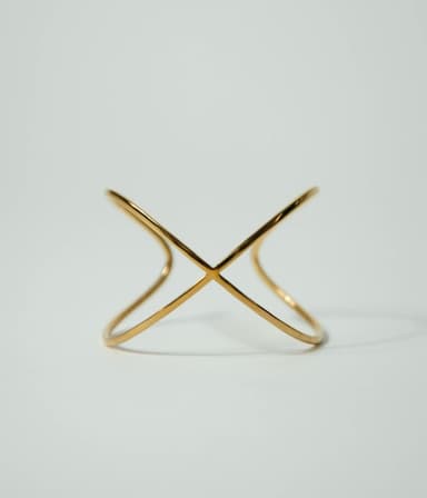 Brazalete cruces. 1
