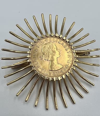 Broche sol Elizabeth II. 3