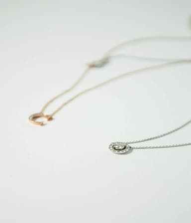 Colgante Grace  de diamantes. 2