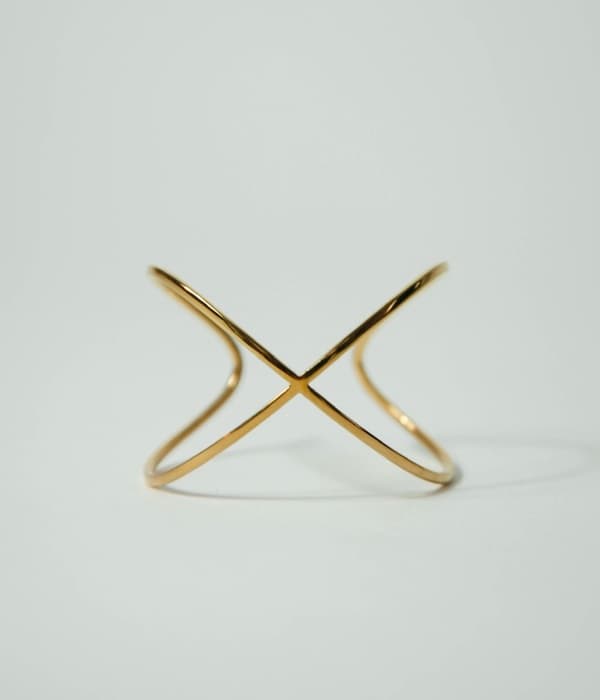 Brazalete cruces. Brazalete cruces.